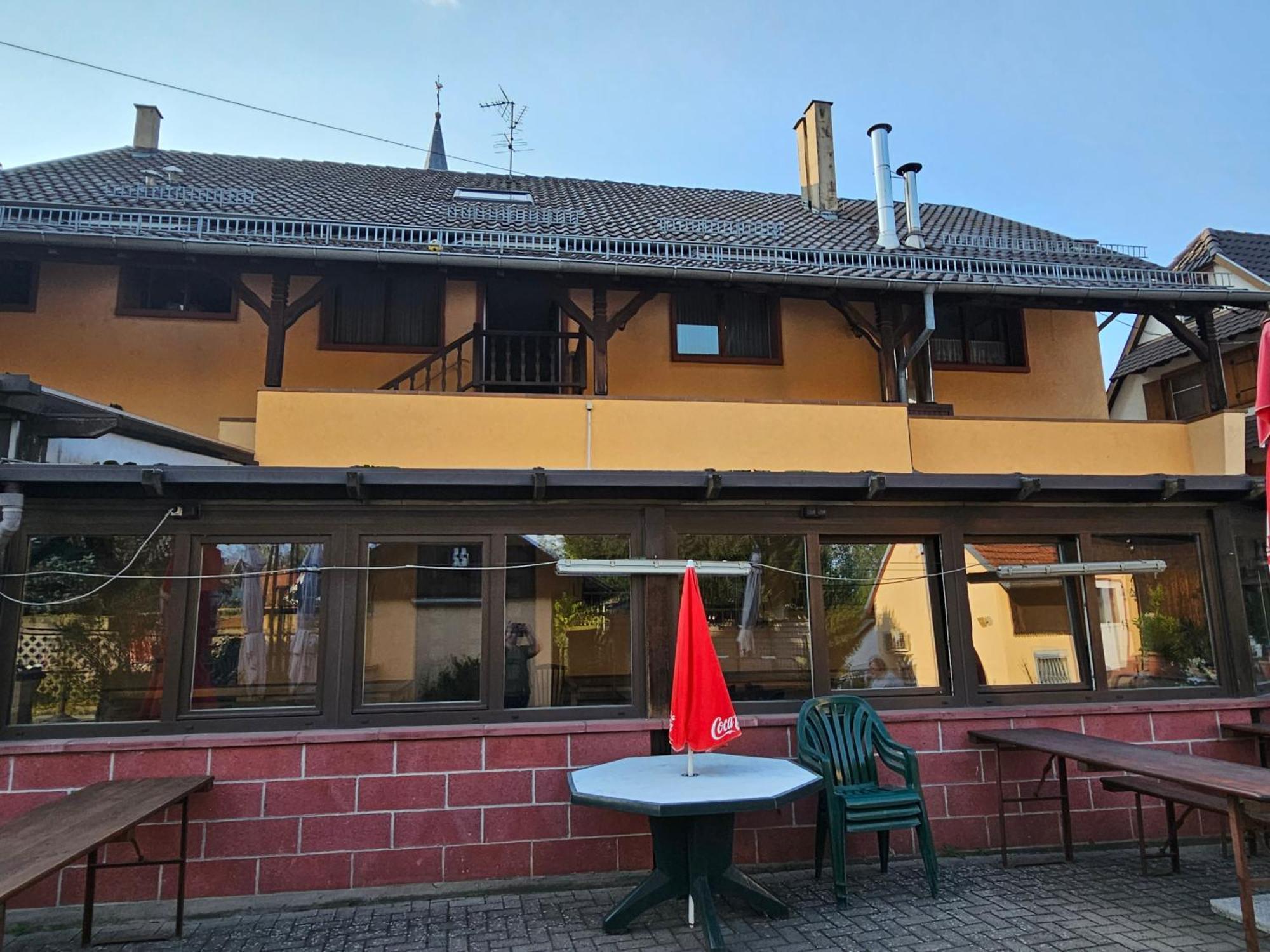 Hotel A La Croix D'Or Sessenheim Exterior foto