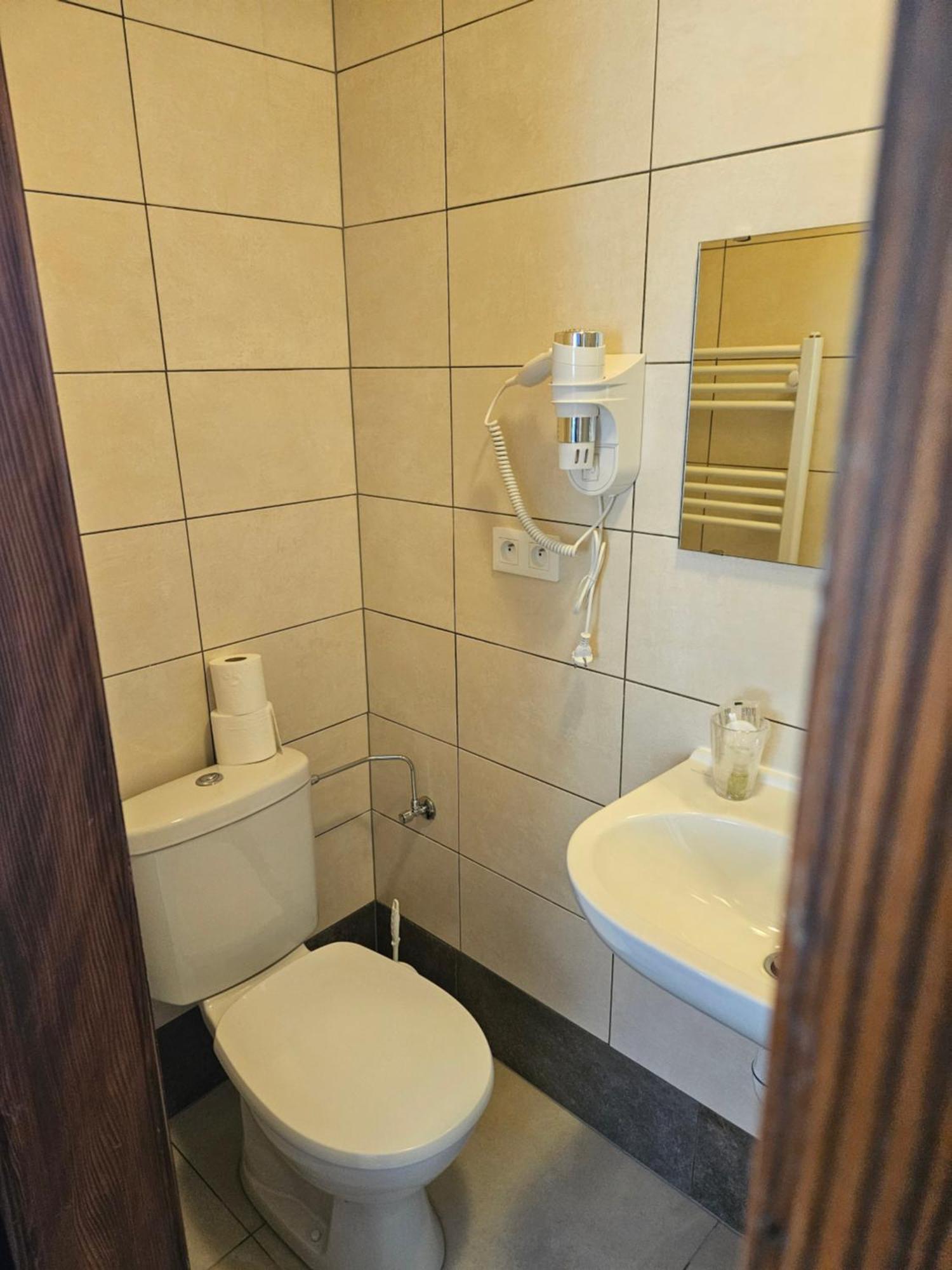 Hotel A La Croix D'Or Sessenheim Habitación foto
